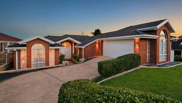 4 bedroom child-friendly home near beach and lake