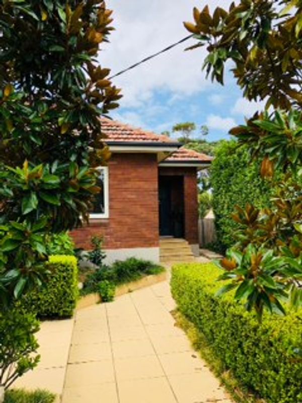 Manly - Quiet airy house near the beach