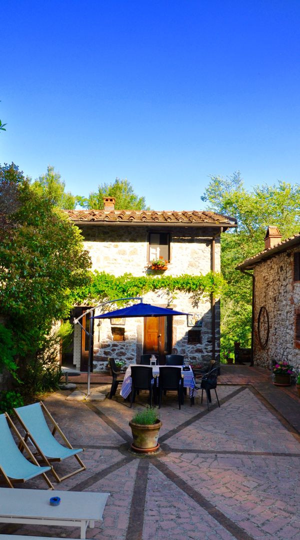 Classic stone Tuscan farmhouse