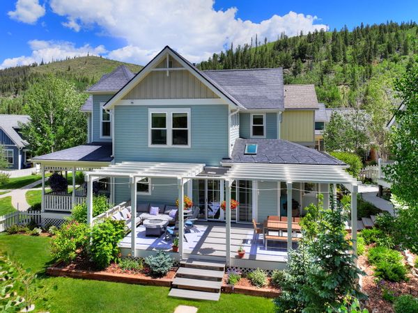 La maison de Adrienne and Allen