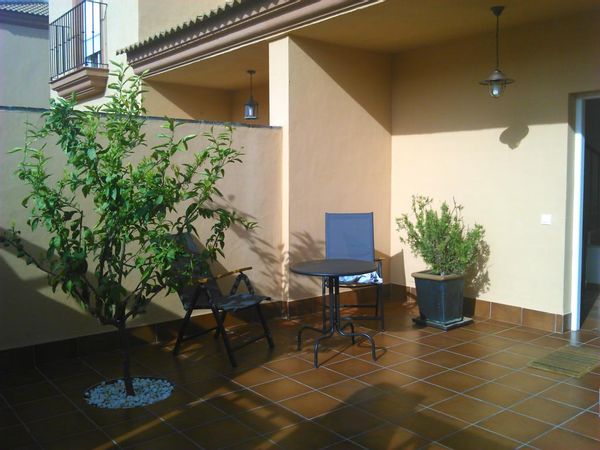 One spacious and calm house in a small  village to 30 minutes to Seville