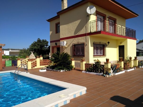 Stunning Spanish Villa with private swimming pool Barcelona