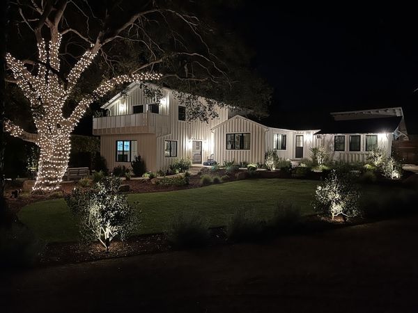Warm Modern Home with Excellent Walkability
