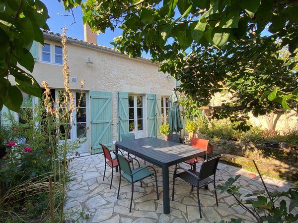 Maison de charme au cœur d’une cité médiévale