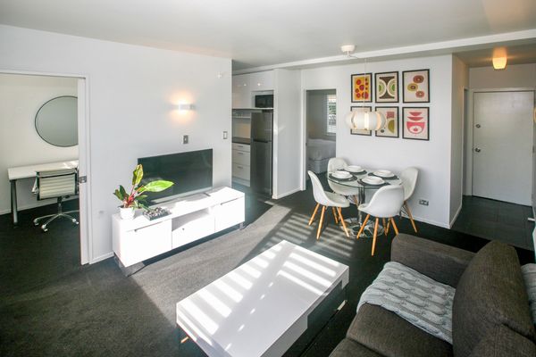 Central Parnell, Auckland  Apartment with parking