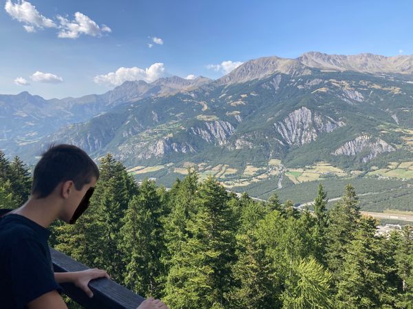 Praloup 1600 Alpes Vue à couper le souffle
