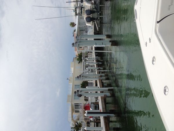 Cozy Mobil home on the water with dock  in the florida keys