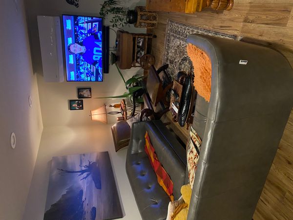 Neil's house