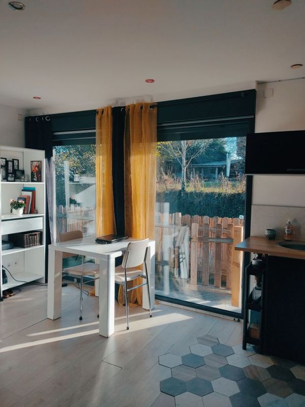 Petite maison indépendante Vue lac et montagnes. Entre Annecy et Genève