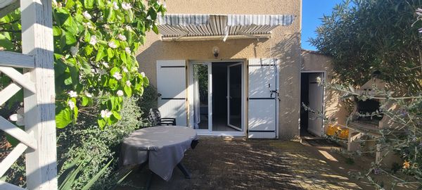 Piso en Magalas, France