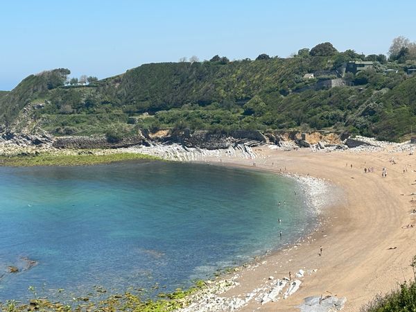 Beautiful & quite seaside house by the Pyrenees. Saint Jean de Luz, Guethary, Bidart, Biarritz, Bayonne... in les than 30 minutes.