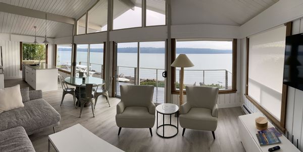 No bank beautifully remodeled Beach House steps from the beach!