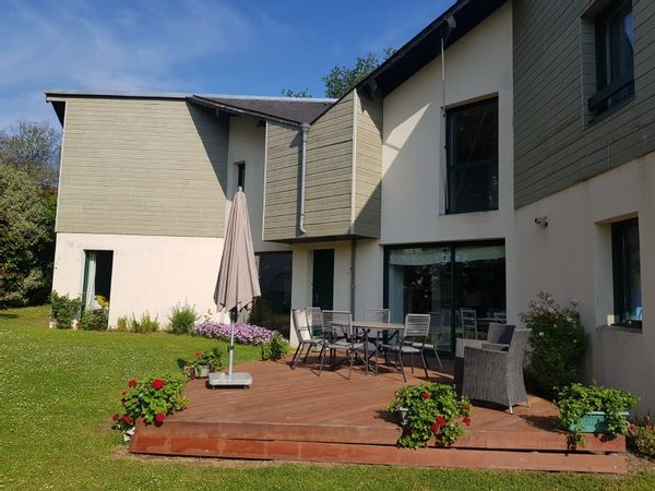 Grande maison avec un grand jardin à 300m de la plage dans le golfe du Morbihan