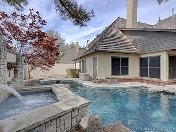 Jennifer's house