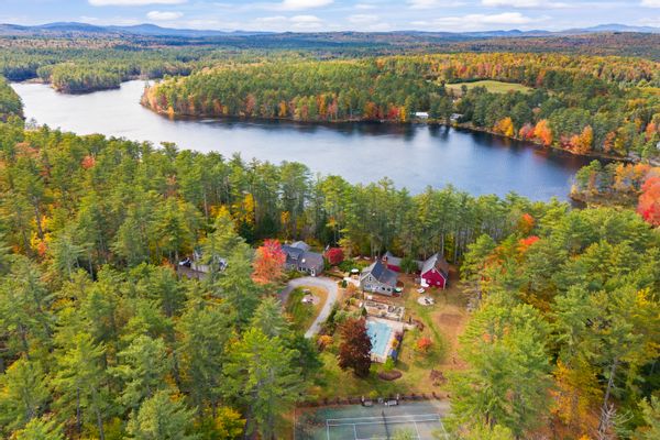 1920's Maine Cottage / Hot Tub / Lake / Pets OK