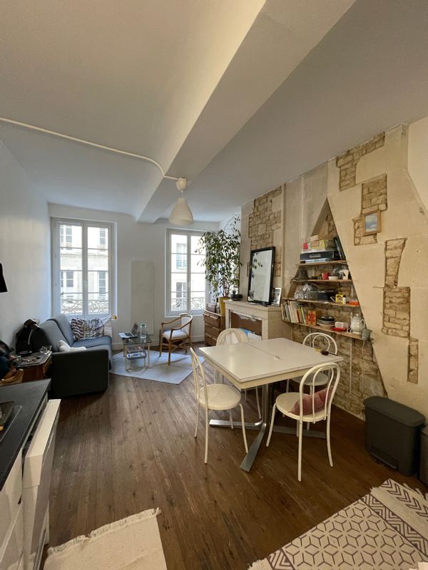 audes hus