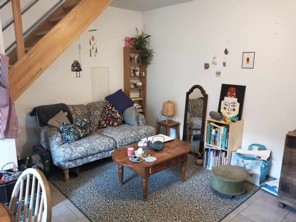 Maisonnette entre forêt et rivière