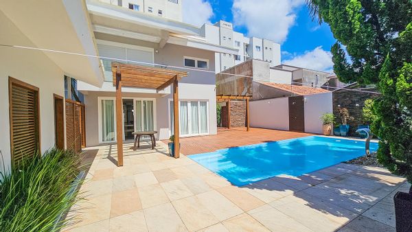 Casa de Nicole and Lucas