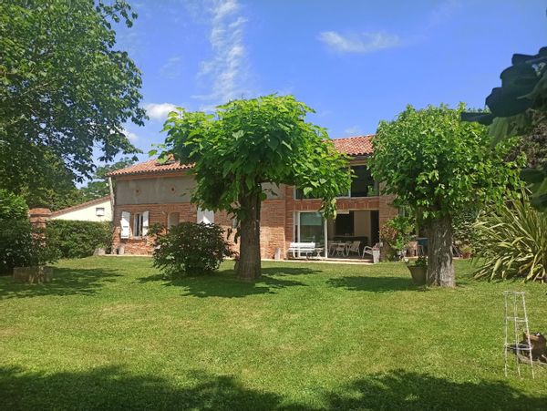 Home in Montastruc-La-Conseillère