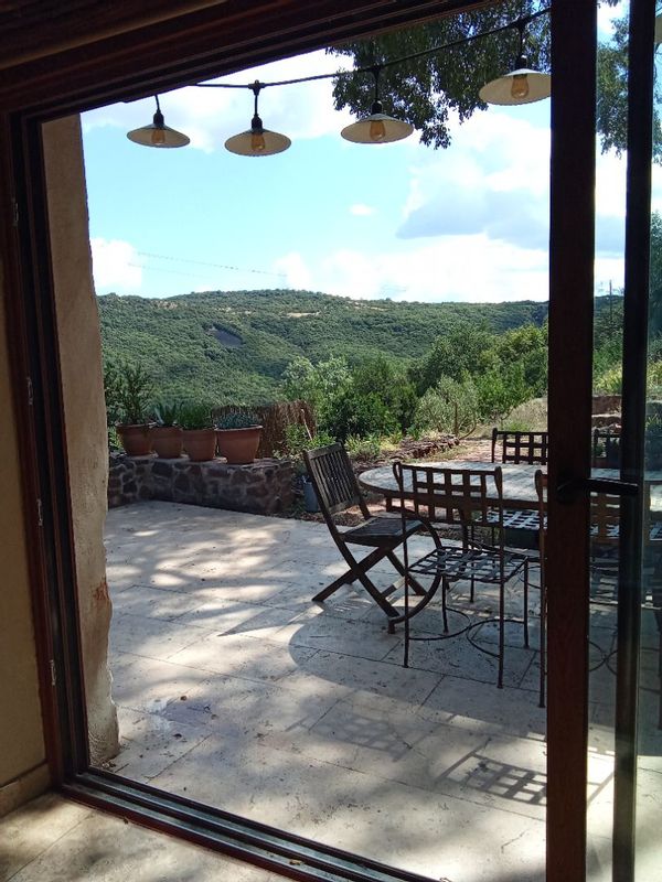 Maison avec vue à côté Lac du Salagou proche Montpellier Beziers Pézenas Sete Millau