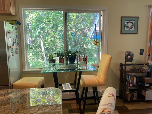 Anchorage Condo close to everything