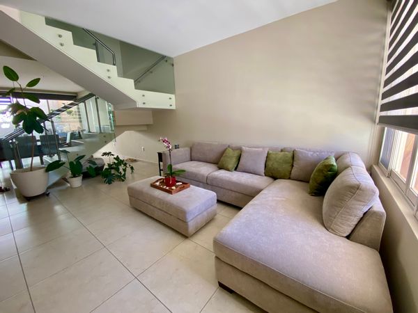 Comfortable Room with Private Bath in Secure Gated Community