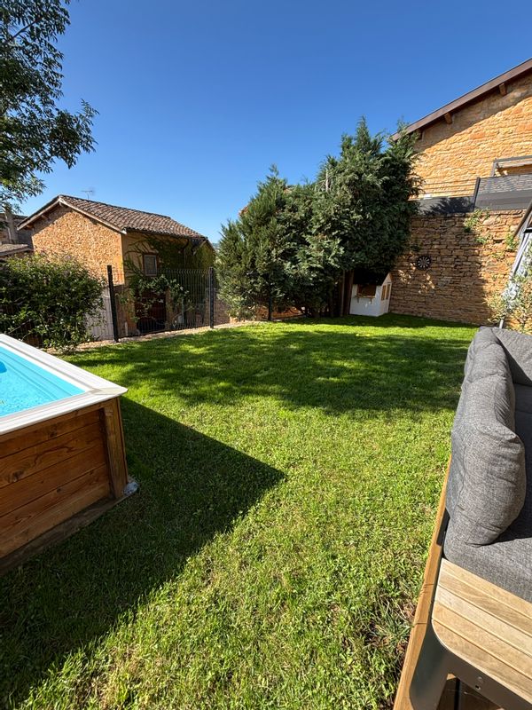 La maison de Betty, Antoine et leurs enfants