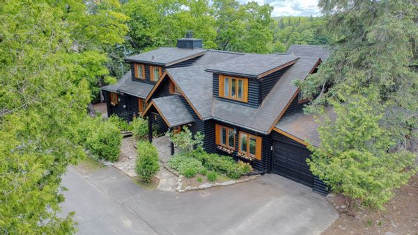 Huis in Sainte-Marguerite-Du-Lac-Masson