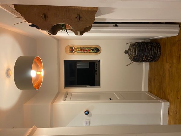 Brighton home in a family friendly, area. Brighton is a vibrant coastal city, close to London.