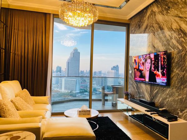 Best High Class Luxury Apartment Over Looking  Amazing River view , Central of Bangkok./ No GP