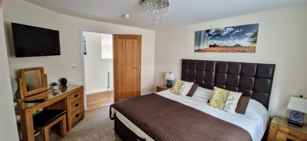 Pebble Beach Seafront Apartment