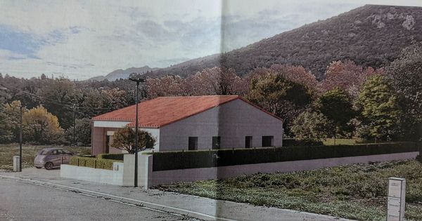 La maison en bord de rivière, en construction, dispo à partir d'août 2026