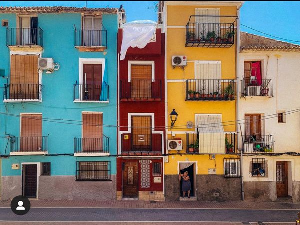 Dunia & Carlos' Casa de Colores