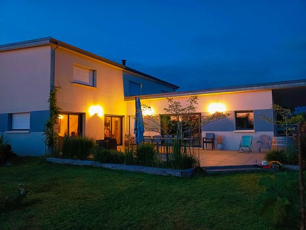 Maison au calme avec grand jardin, à 10 minutes de la mer, en Baie de Morlaix dans le Finistère