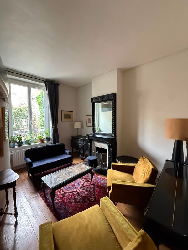 Adélie's house