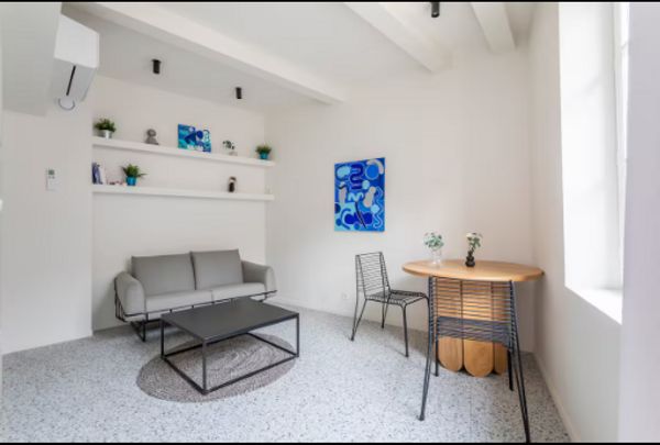 Cosy T2 refait à neuf  Quai