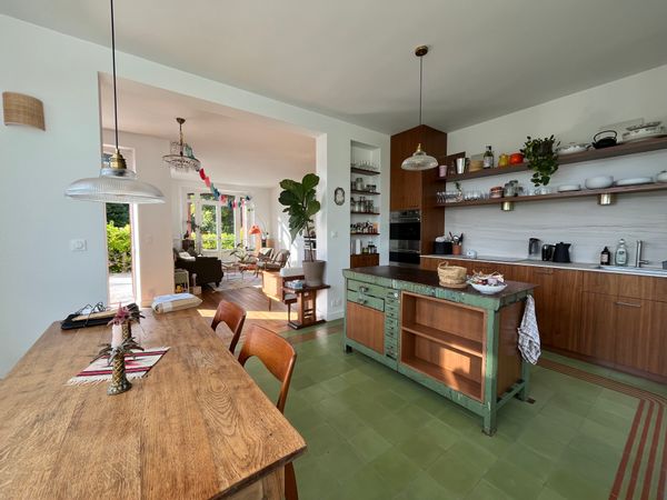 Chambre privée dans joli village