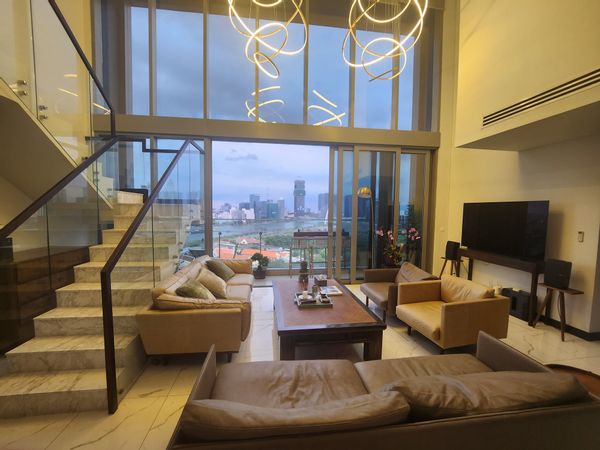 3 bdr 4 bath duplex luxury apartment with best view in Ho Chi Minh
