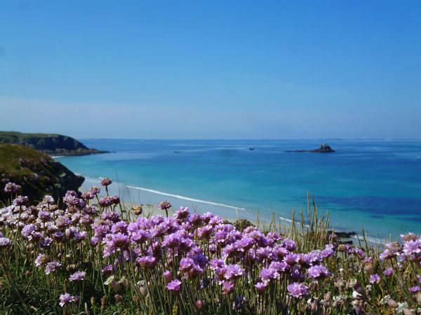 Maison dans la prairie à proximité de la mer