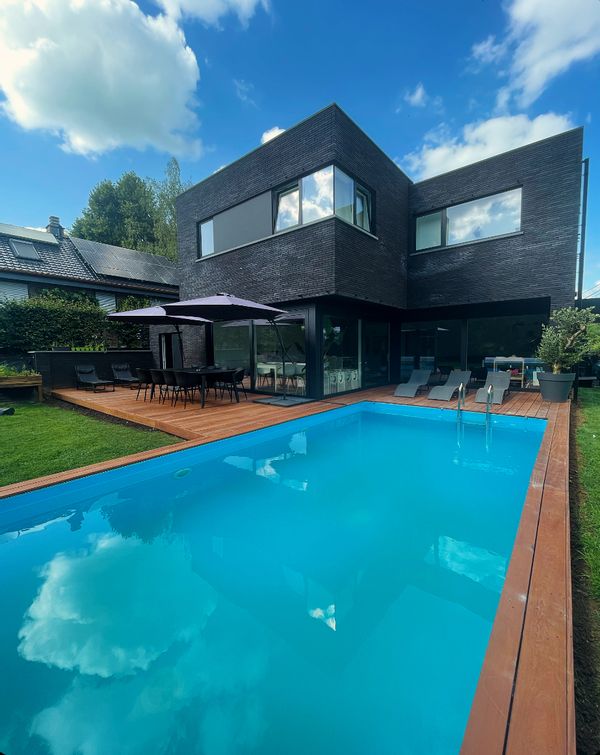 Laura's house