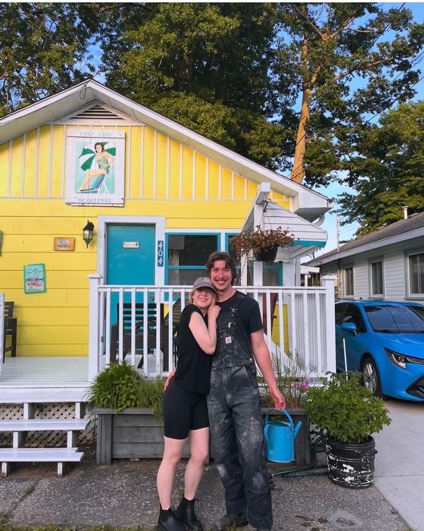 Cozy Cottage Slumber - May - June 17 whole Cottage 240/nite.  June 17-Sept 2 shared space 140/nite