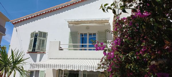 Aurélie's house