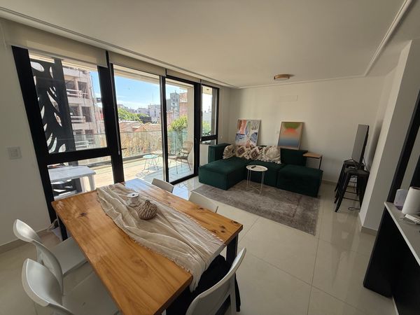 Casa de Sebi, Meli y Cala