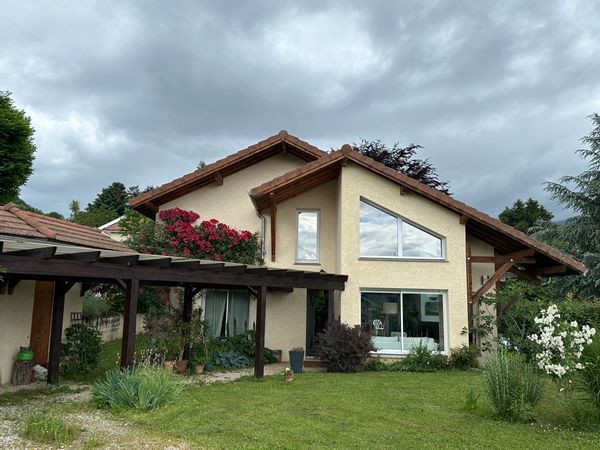 Home in Saint-Martin-D'uriage