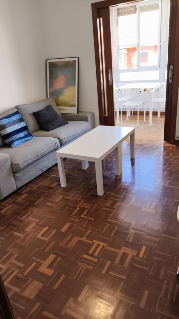 Pamplona centrico ( estancia mínima 5 días )