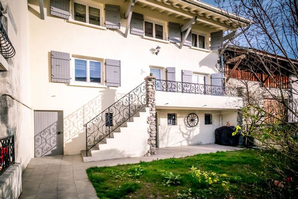 Havre de paix entre lac et montagne