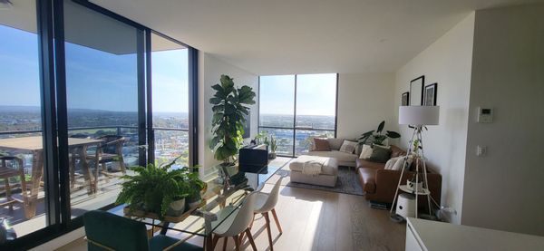 Dave and Rach's Central Cityscape Apartment.