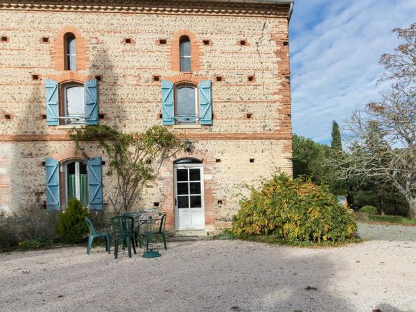 Maison confortable dans un village historique et calme, à 30 minutes de Toulouse