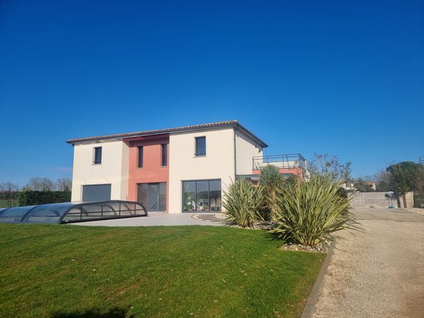 angelique's house
