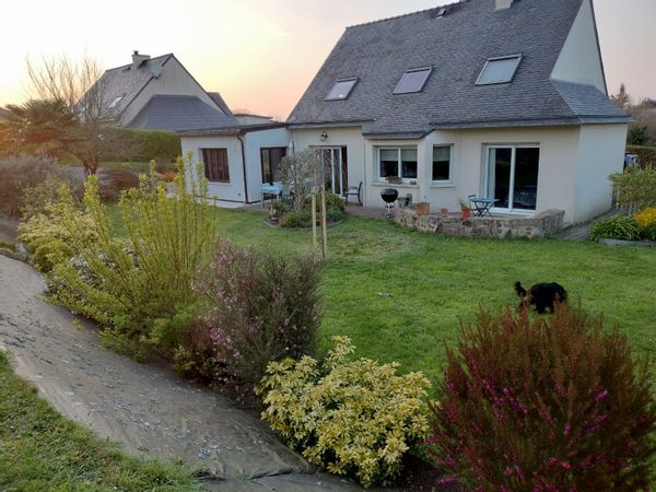 A 10 minutes de la mer, la maison de Cécile & Anthony...